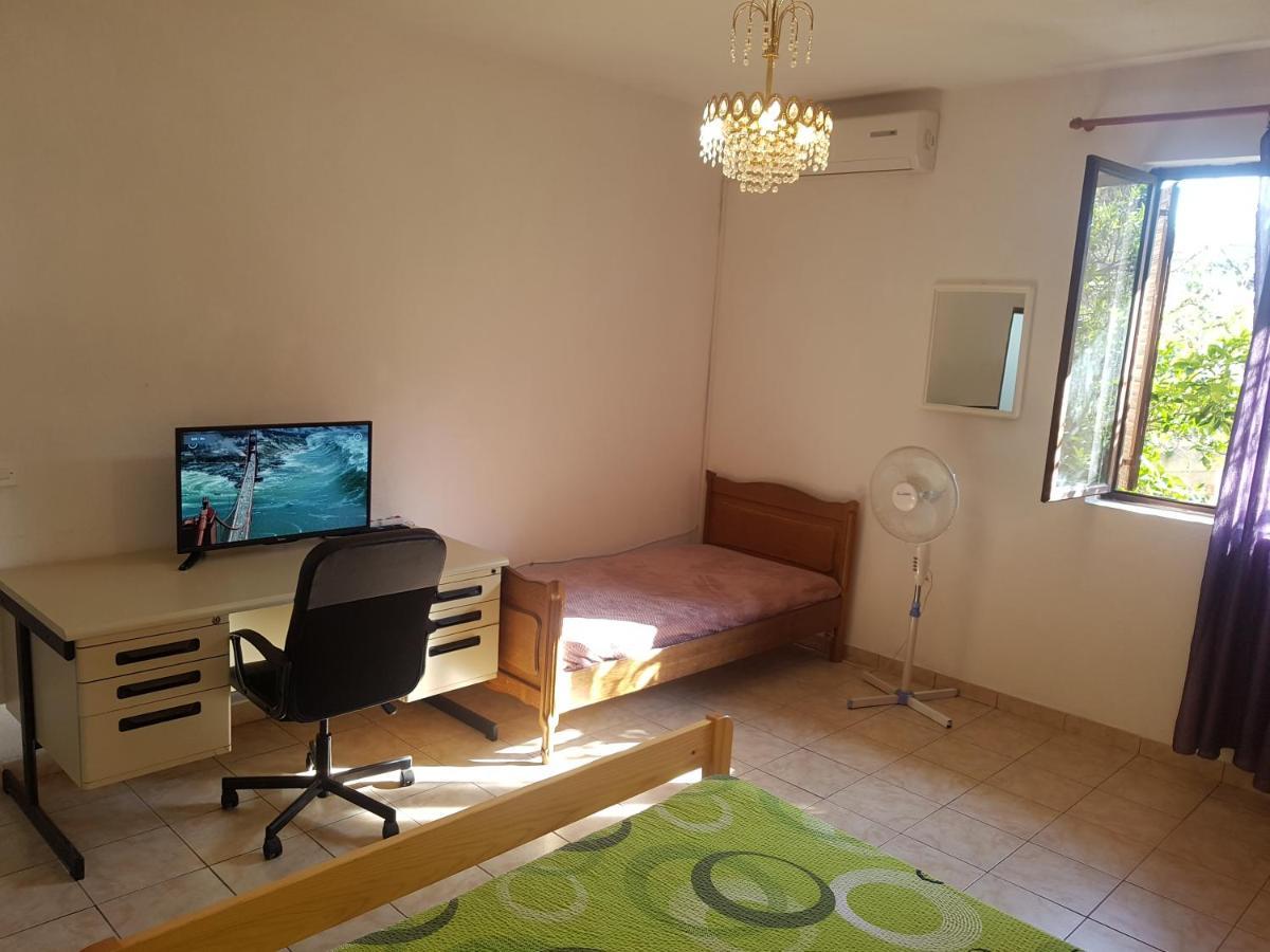 Extra Spacious Seaview Apartments Close To The Beach, With Large Terraces And Free Wi-Fi & Ac & Bbq & Parking Space 살리 외부 사진
